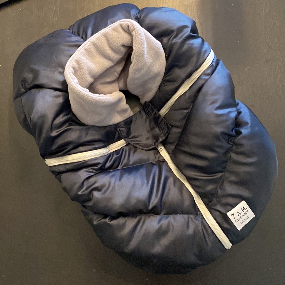 7AM Enfant Car Seat Cocoon (0-12 months) - Navy Blue + Grey - Gently Used